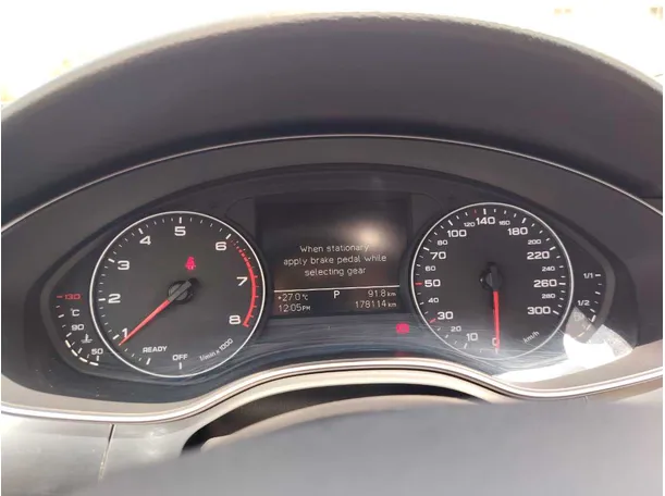 Car image 25