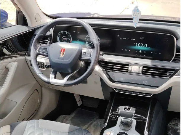 Car image 24