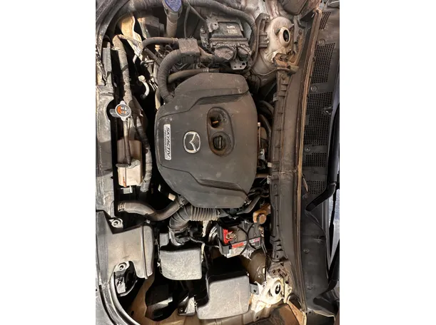 Car image 27