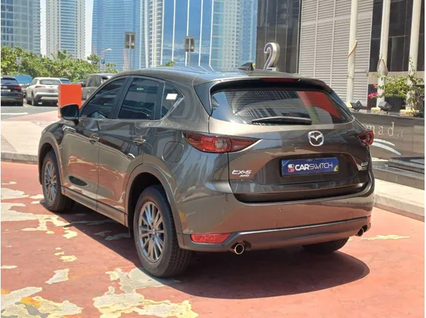 Car image 7