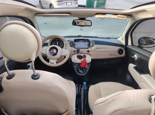 Car image 16