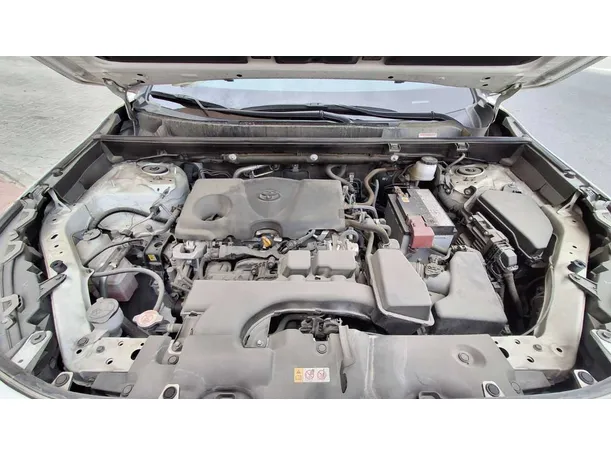 Car image 20