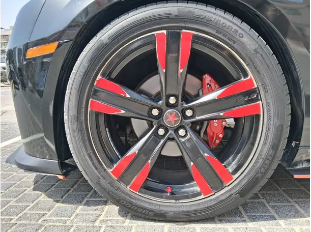 Car image 9
