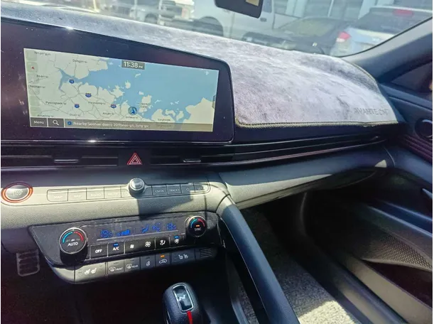 Car image 25