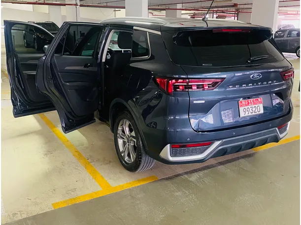Car image 13