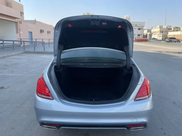 Car image 22