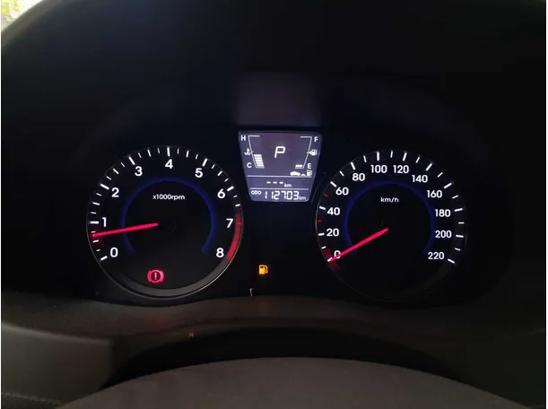 Car image 16