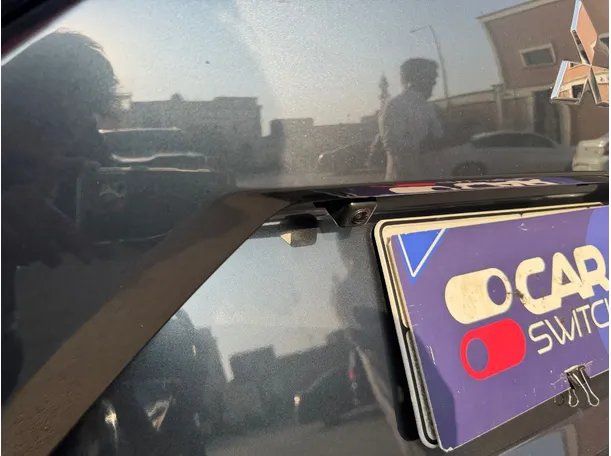 Car image 27