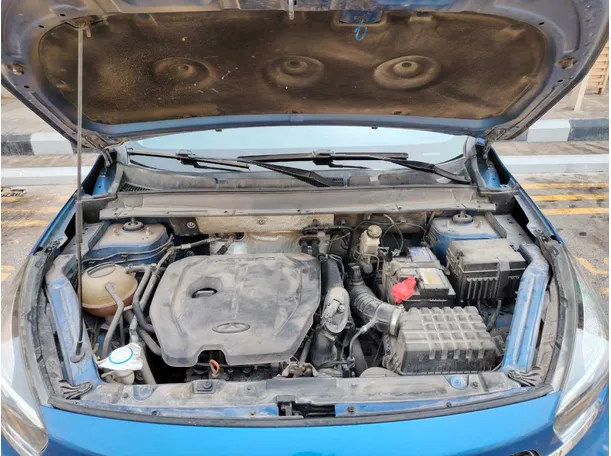 Car image 34