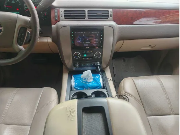 Car image 22