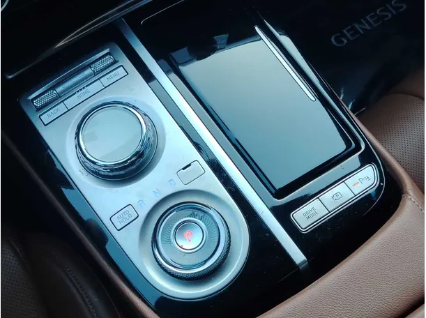 Car image 29
