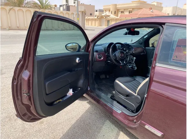 Car image 11