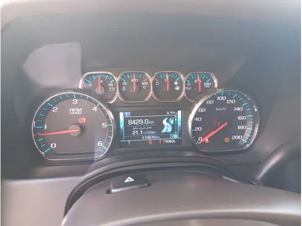 Car image 19