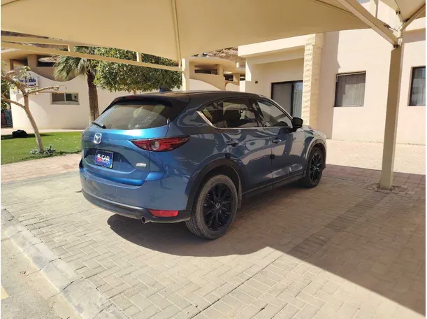 Car image 5