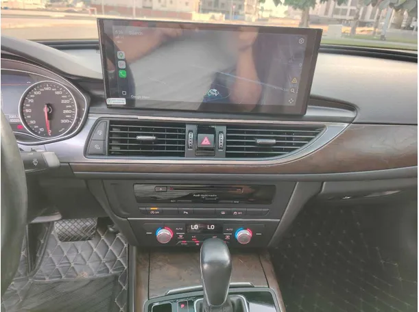 Car image 32