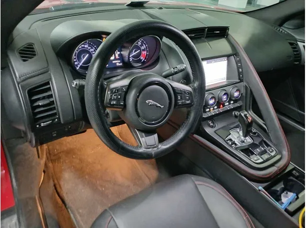 Car image 11