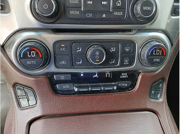 Car image 28