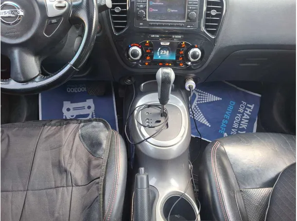 Car image 15