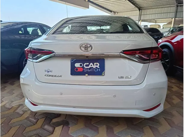 Car image 5
