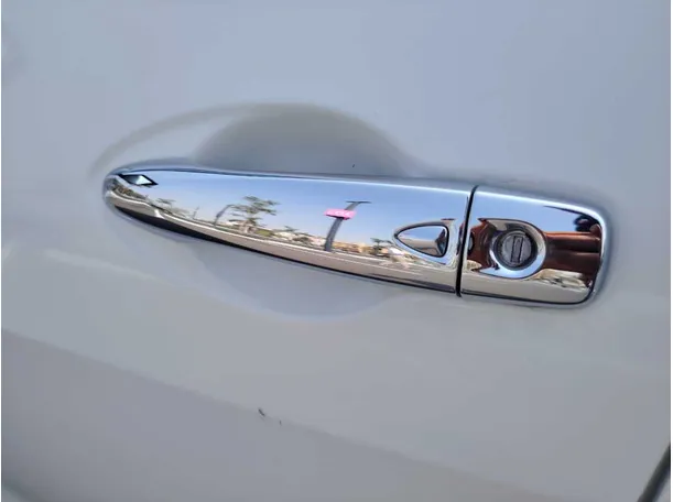 Car image 31