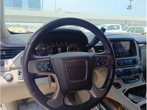 Car image 24