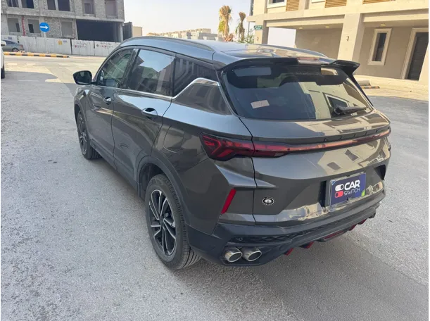 Car image 7