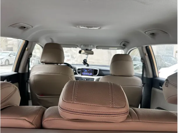 Car image 22