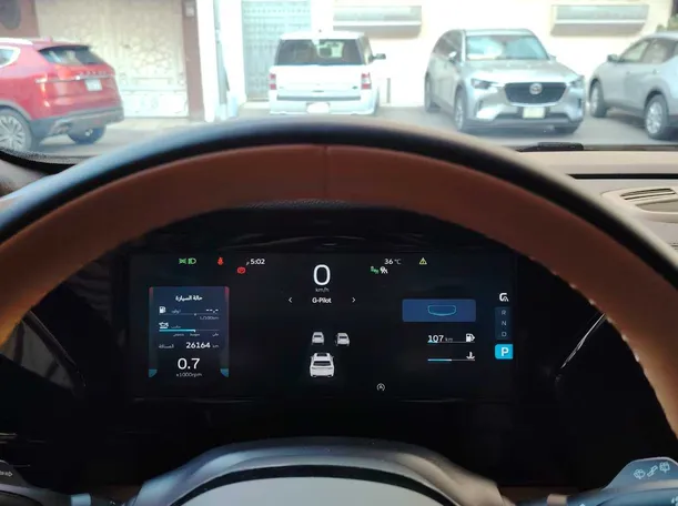 Car image 25