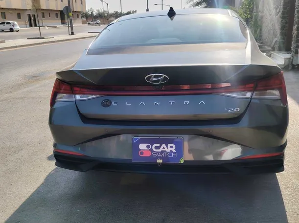 Car image 5