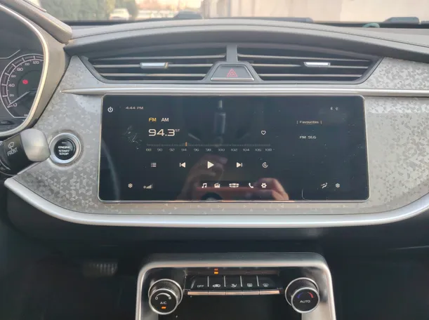 Car image 20