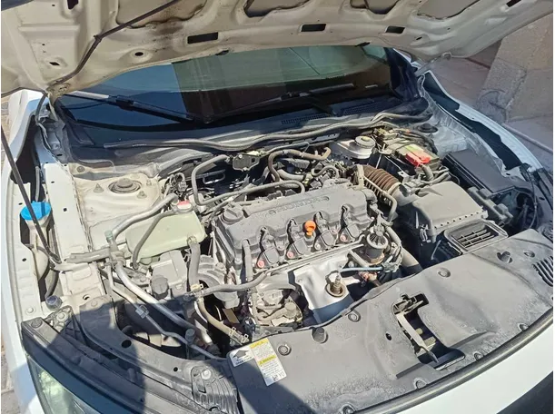 Car image 32