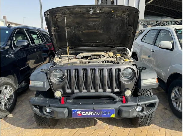Car image 16