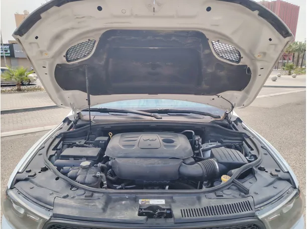 Car image 36