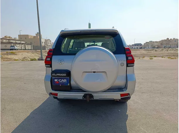 Car image 6