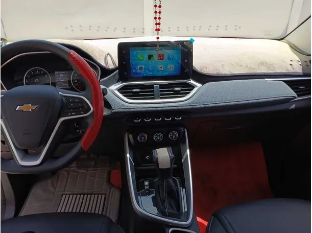 Car image 17