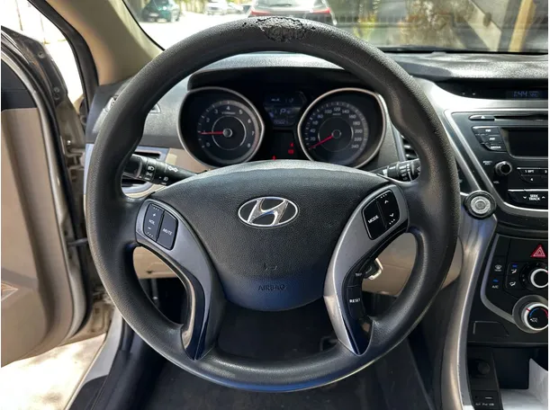 Car image 20