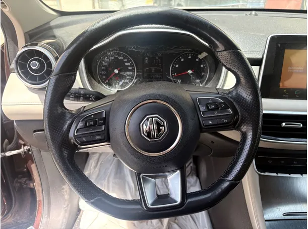 Car image 21