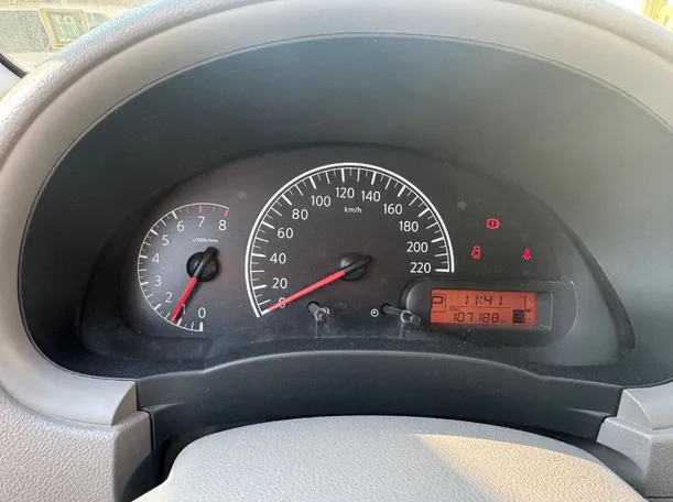 Car image 18