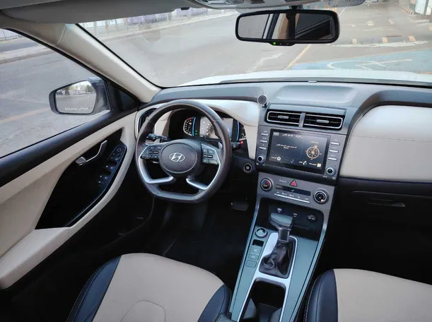 Car image 20