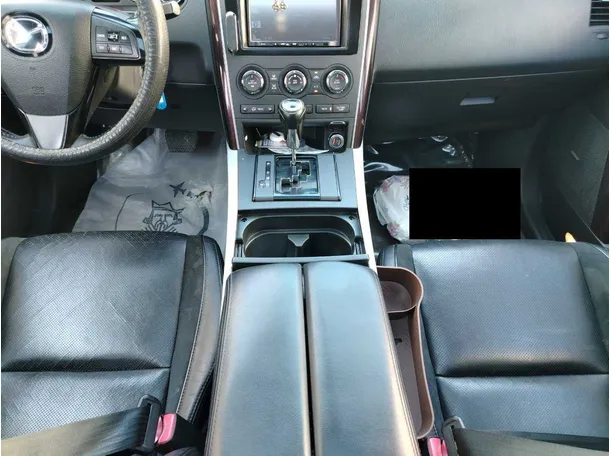 Car image 23