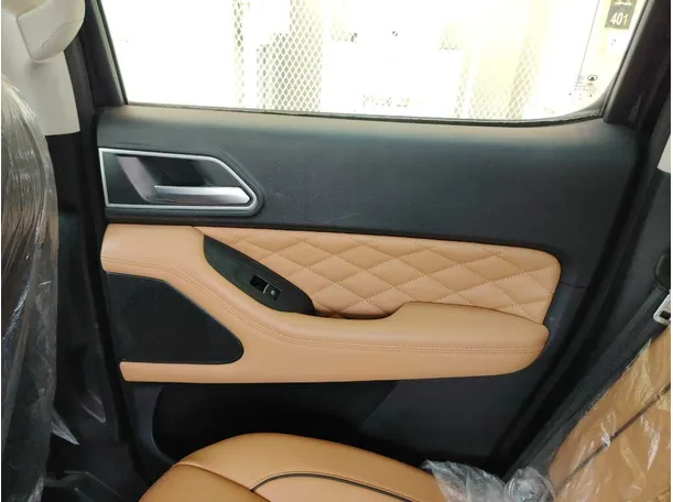 Car image 31