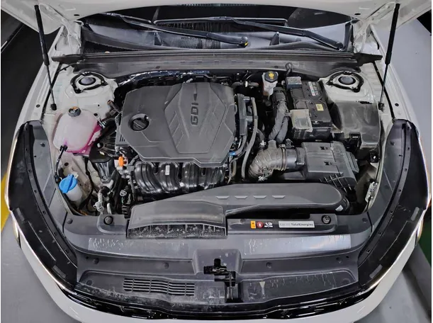 Car image 33