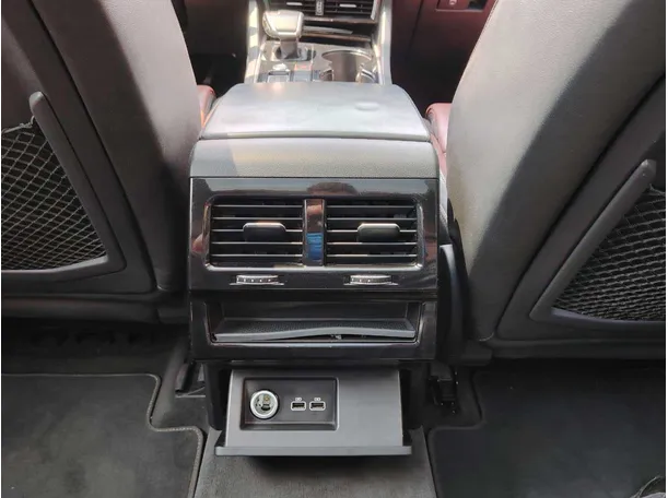 Car image 39