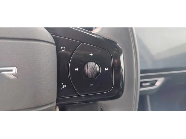 Car image 36