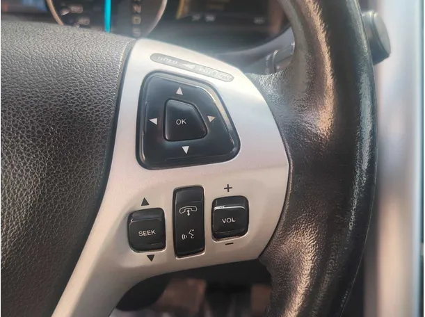 Car image 33