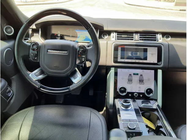 Car image 15