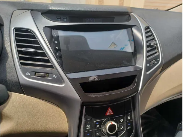 Car image 18