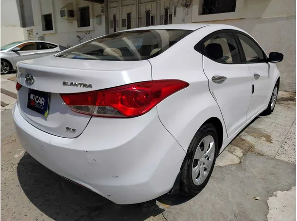 Car image 5