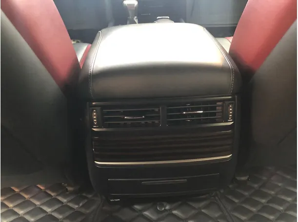 Car image 24
