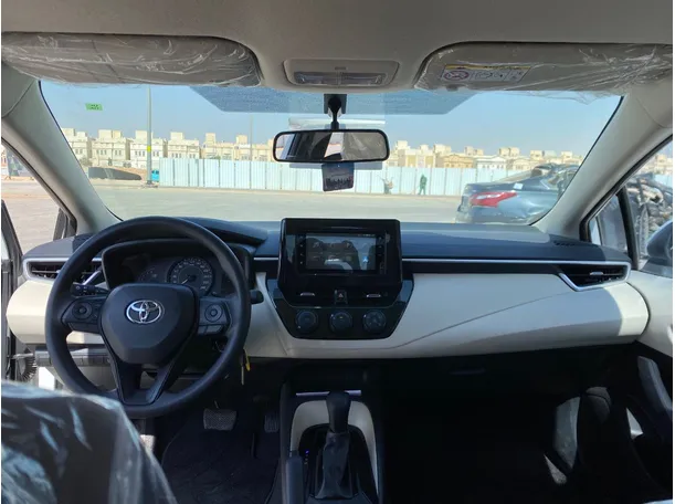 Car image 14